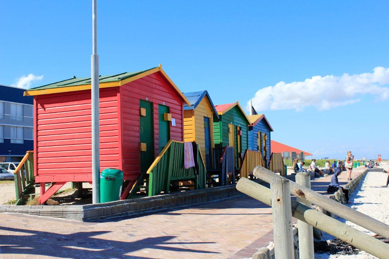 The Place Muizenberg Bed and Breakfast Esterno foto